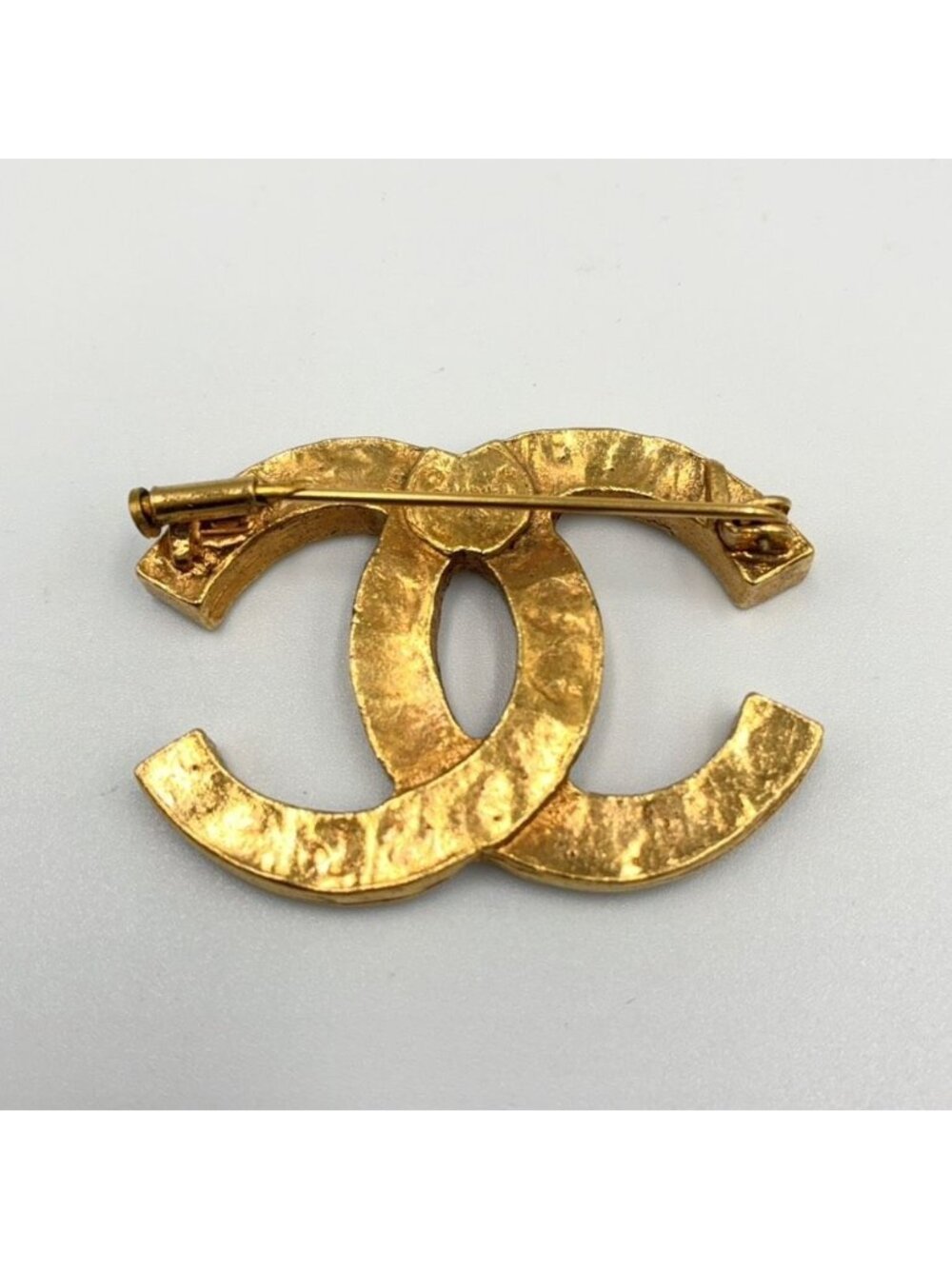 Chanel CC Logo Rhinestone Gold Brooch - Picture 2 of 7